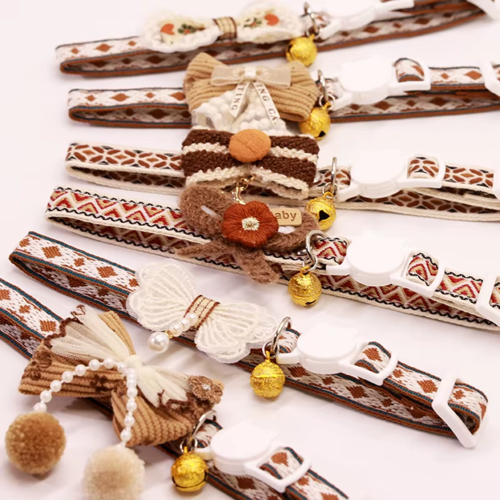 Flower Bow Breakaway Collar